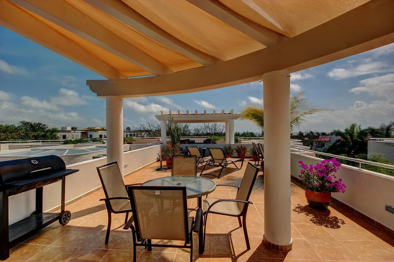 Riviera Maya Suites Плая-дель-Кармен 4*,  Мексика