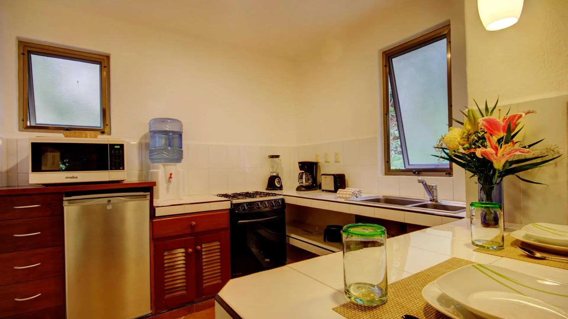 Riviera Maya Suites Плая-дель-Кармен 4*,